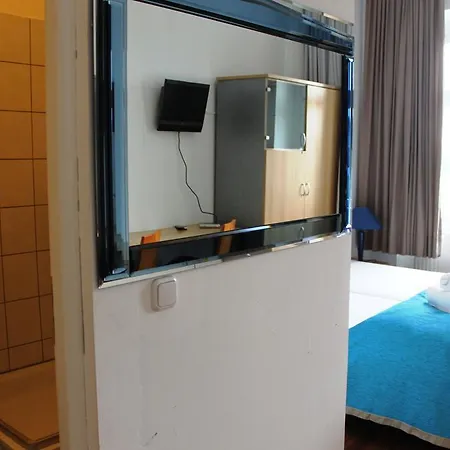 Hostel Elbe's *